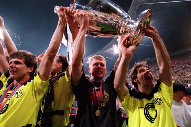 ucl trophy